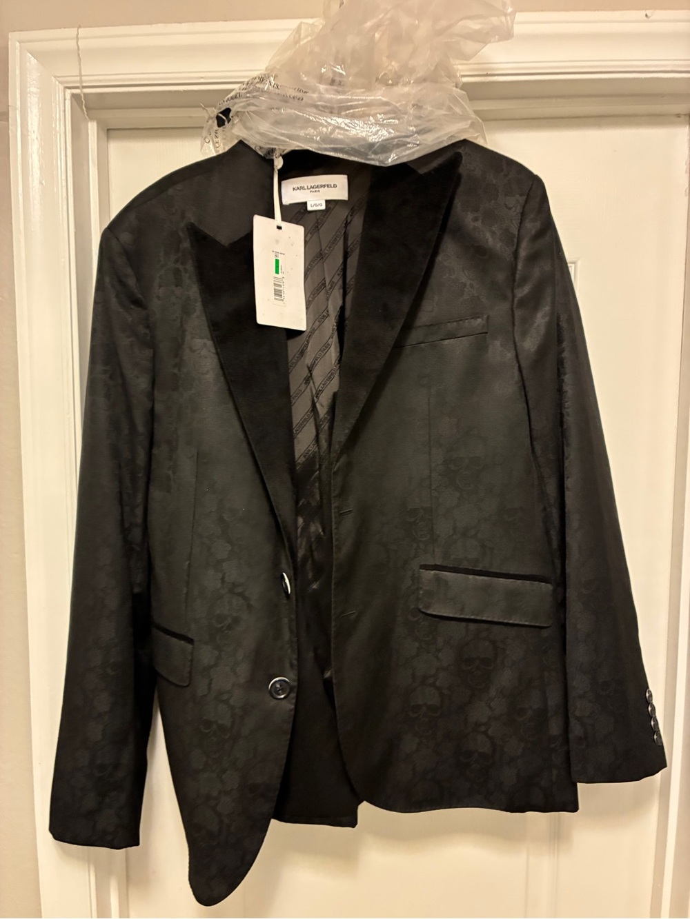 Karl Lagerfeld Black Skull Jacquard Dinner Blazer